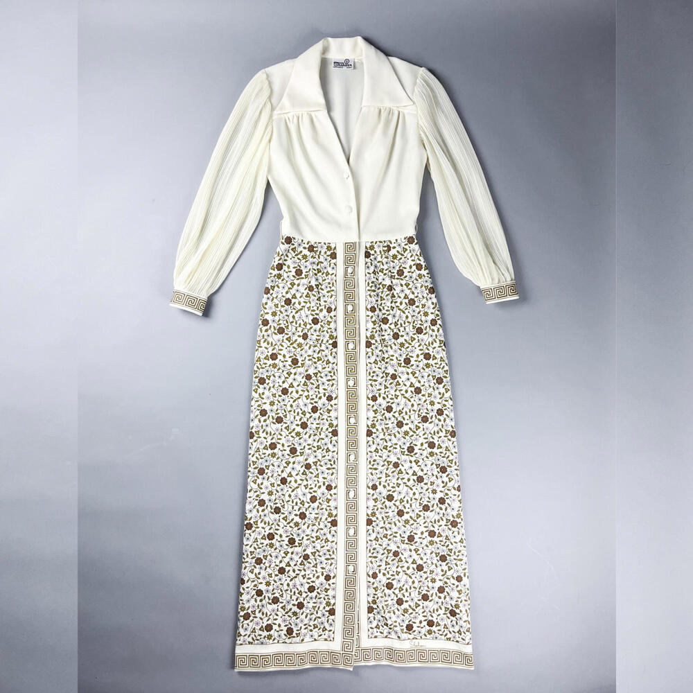 Alfred Shaheen Maxi Dress Vintage 70's White and Floral Long Sleeve Maxi Dress